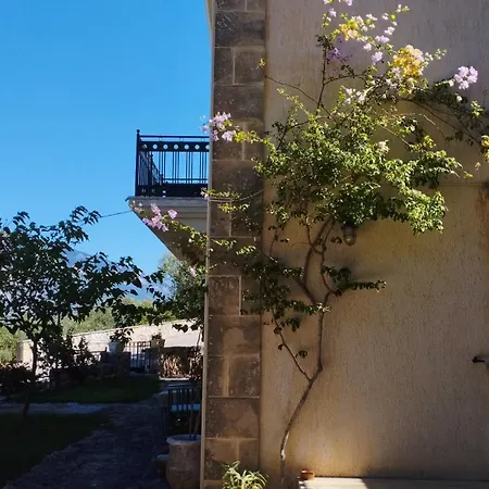 Polytropon * Kástron