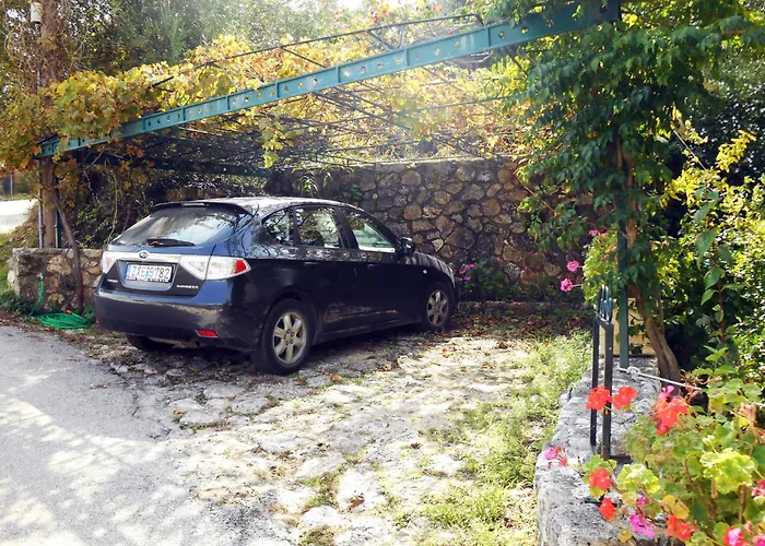 Polytropon Kastron (Kefalonia)