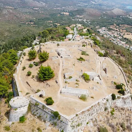 Polytropon * Κάστρο